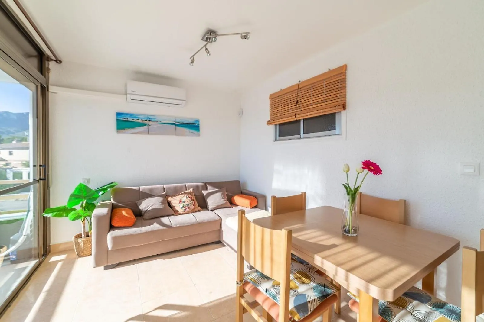Neptuno Apartment location